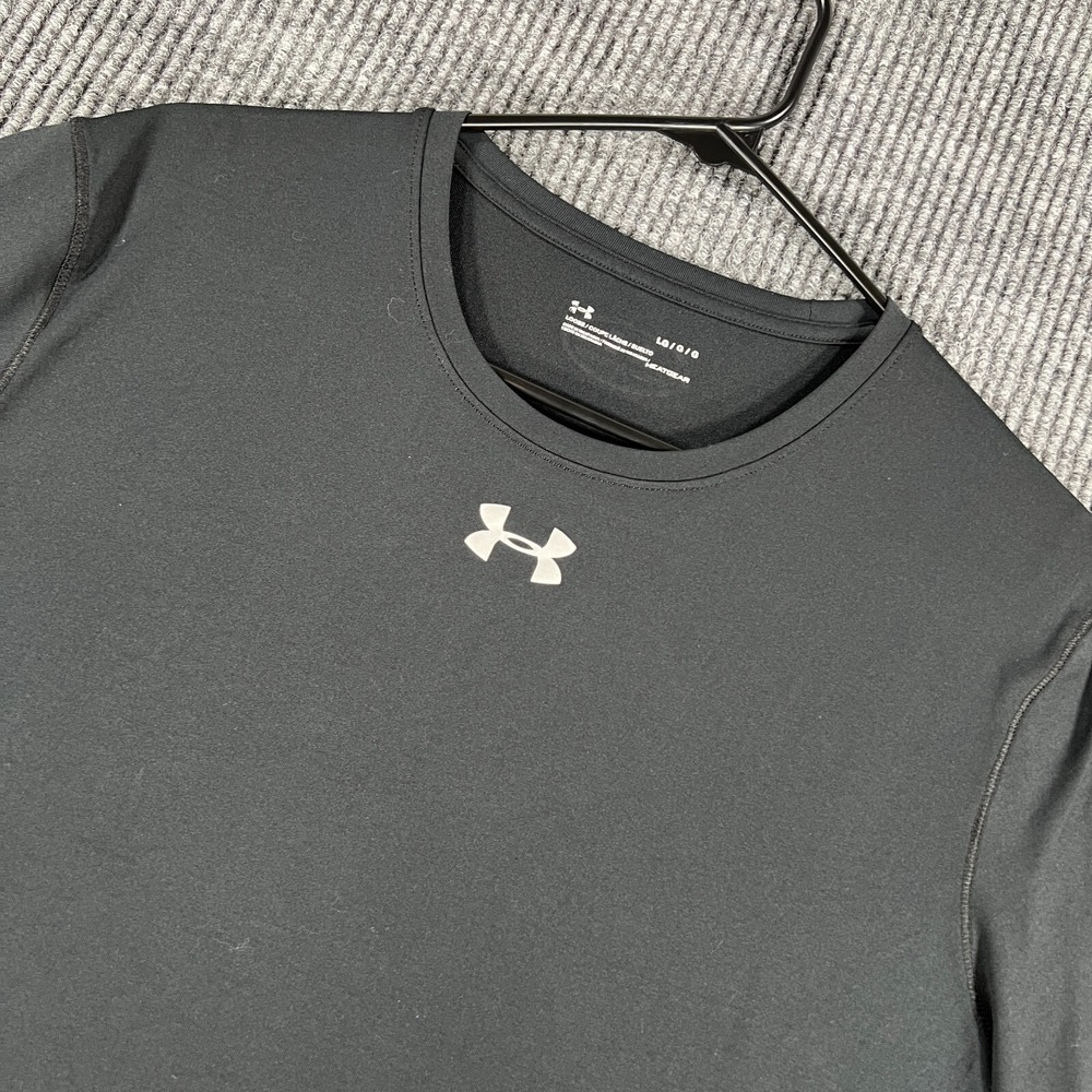 Under Armour Shirt Mens Large Black Short Sleeve Loose Fit Heat Gear Active